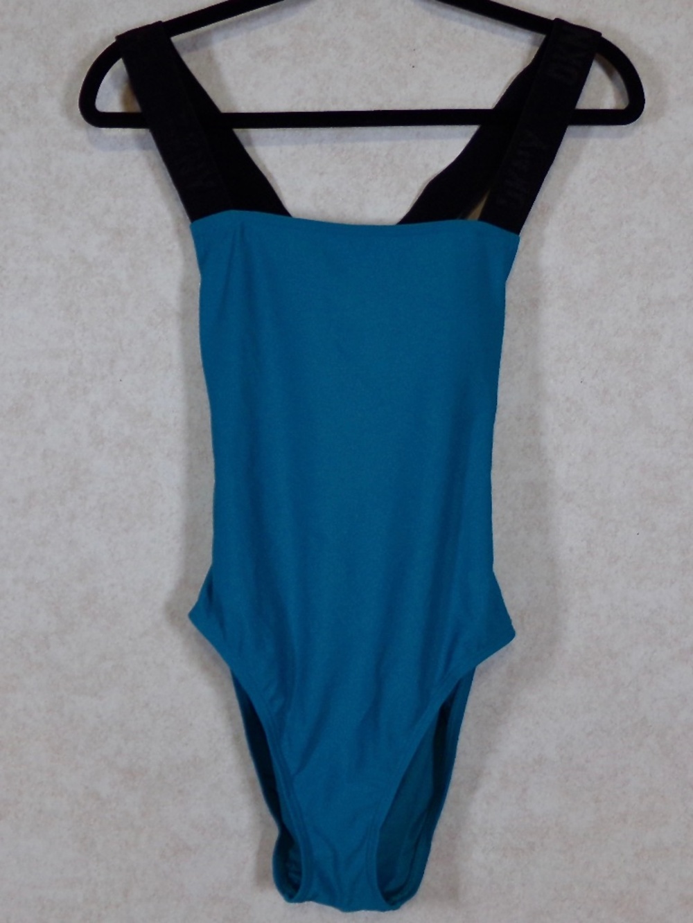 NWT DNKY 1 PC Swim Suit, Removable Soft Cups, 4-Way Stretch, UV Protection SzS